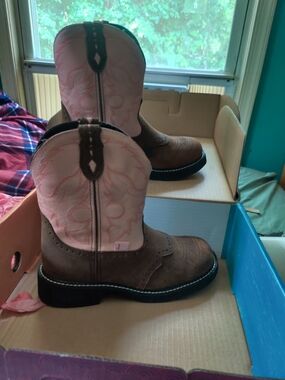 Justin Gypsy Brown with Pink Western Pull-On Boots